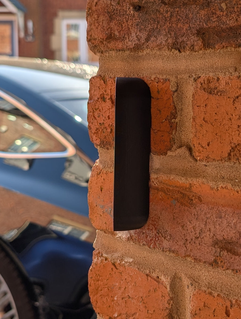 Angled wedge mount for Arlo Gen2 Doorbell